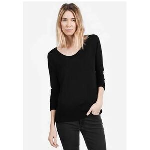 H&M Black scoop neck sweater lightweight preppy classic iconic size S fall sweat